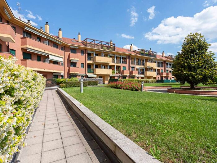 Appartamento bilocale in affitto in Via San Martino, San Martino Ghisolfa, Rho