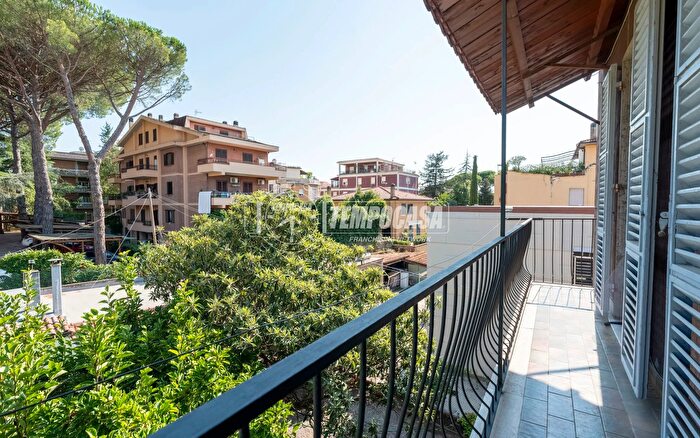 Appartamento con 5 locali in vendita in Viale Trieste, Viterbo