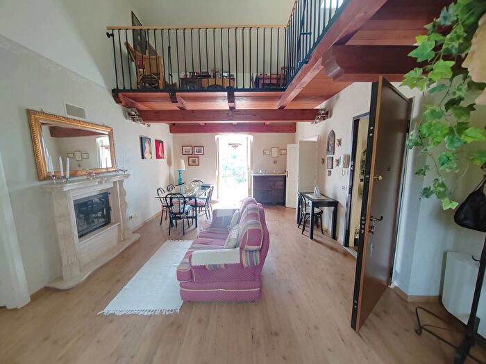 Appartamento con 13 locali in vendita in Viale della Repubblica, Maenza