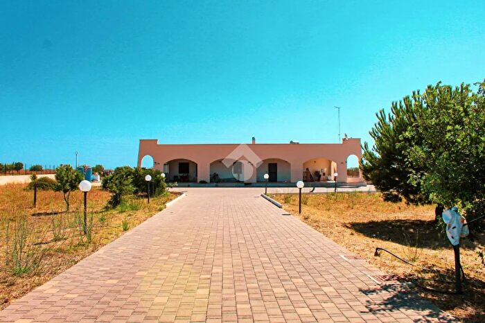 Casa con 5 locali in vendita in Contrada Montestazzo, Carovigno