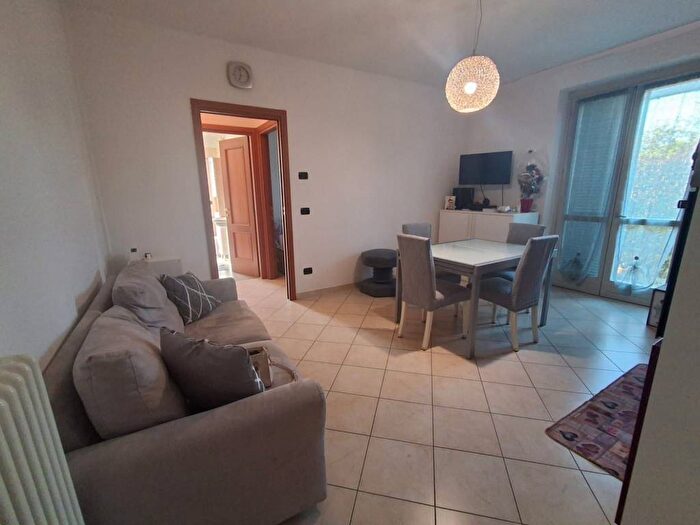 Appartamento bilocale in affitto in Via Santa Maria del Piano, Borgonovo, Neive