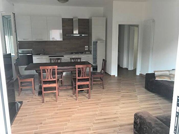 Appartamento trilocale in affitto in Via Reno, Santa Filomena, Montesilvano