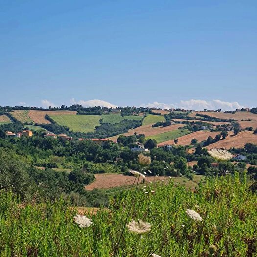 Appartamento trilocale in vendita in Agugliano, Agugliano