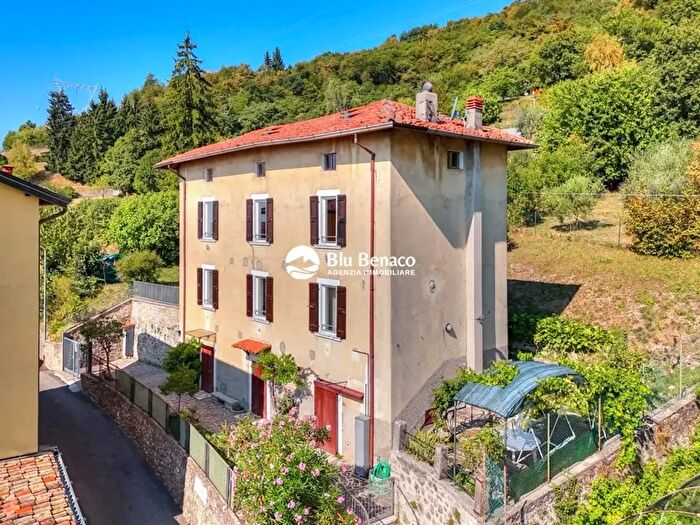 Casa con 7 locali in vendita in Via Formaga, Gargnano