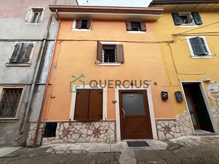 Casa trilocale in vendita in Via Dante Alighieri, Monteforte DAlpone