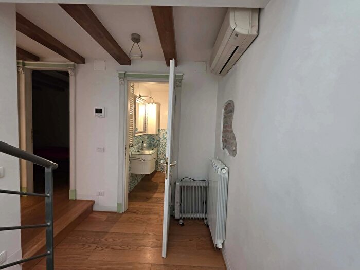 Appartamento monolocale in affitto in Calle al Ponte De La Guerra, Venezia