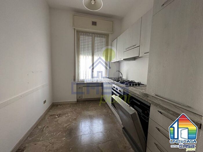 Appartamento quadrilocale in affitto in VIA FRECAVALLI, Centro Storico, Crema