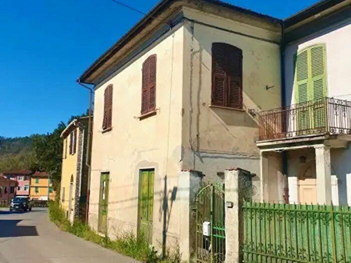 Appartamento quadrilocale in vendita in Via Maggio, Borghetto Di Vara