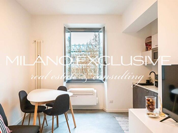 Appartamento bilocale in affitto in Viale Crispi, Moscova, Milano