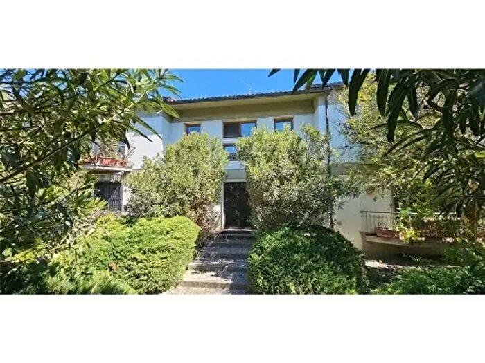 Appartamento con 5 locali in vendita in Firenze