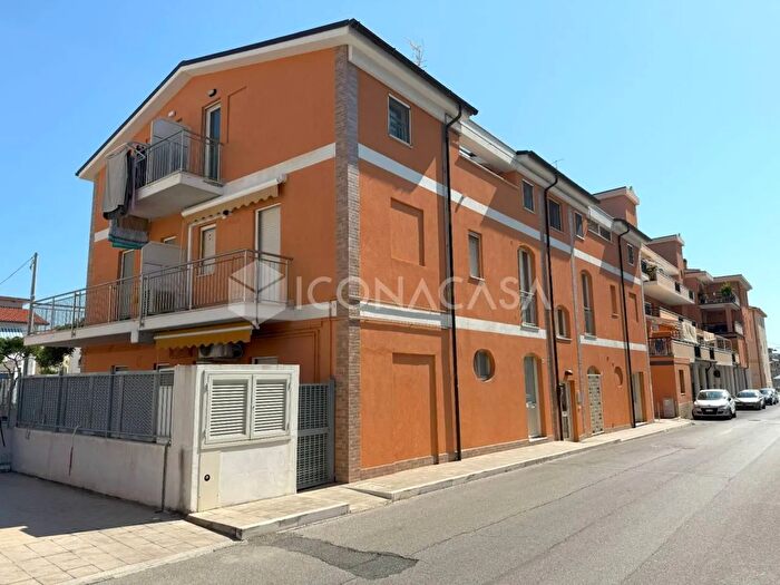 Appartamento trilocale in vendita in Via dello Sport, Termoli