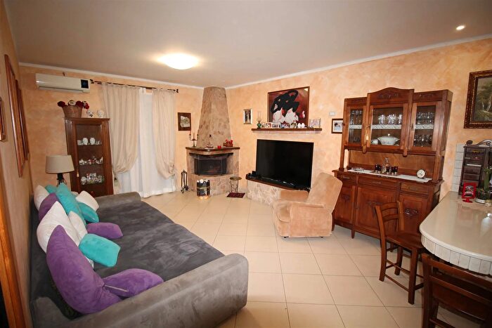 Appartamento trilocale in vendita in Via Giuseppe di Vittorio Sn, Misterbianco