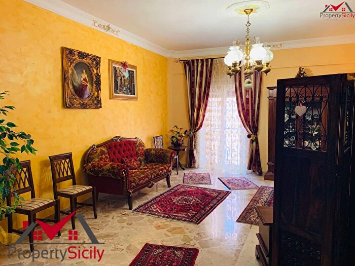 Appartamento con 5 locali in vendita in Via Taranto, Porto Empedocle