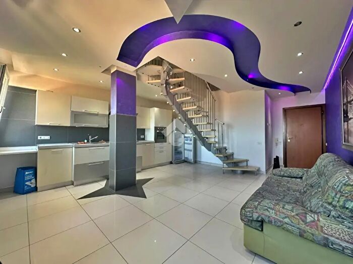 Appartamento con 5 locali in vendita in Via Pulzona, Saludecio