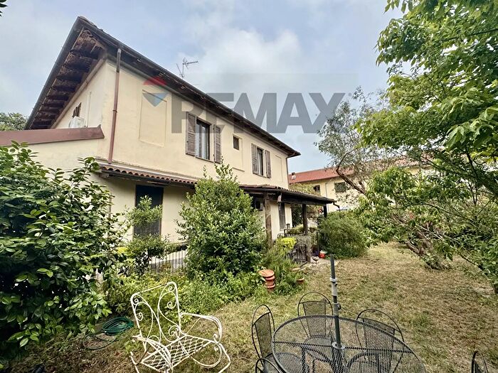 Casa con 5 locali in vendita in Mortara
