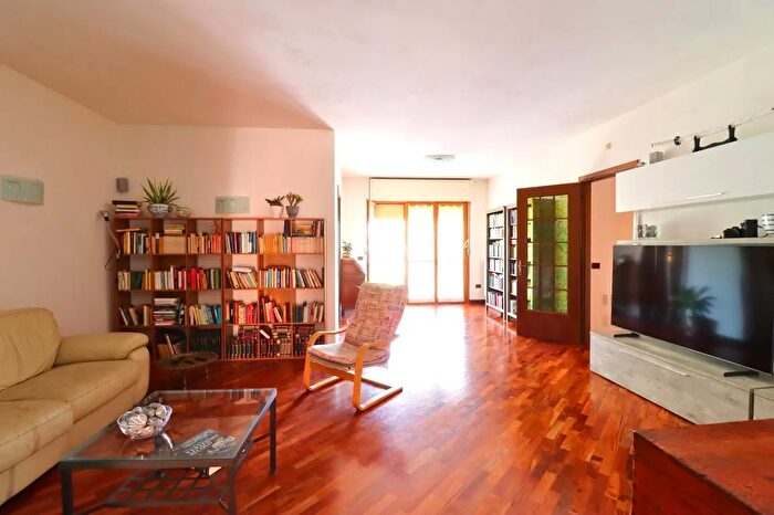 Appartamento trilocale in vendita in Vocabolo Casali, Terni