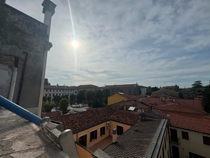 Appartamento trilocale in vendita in Padova