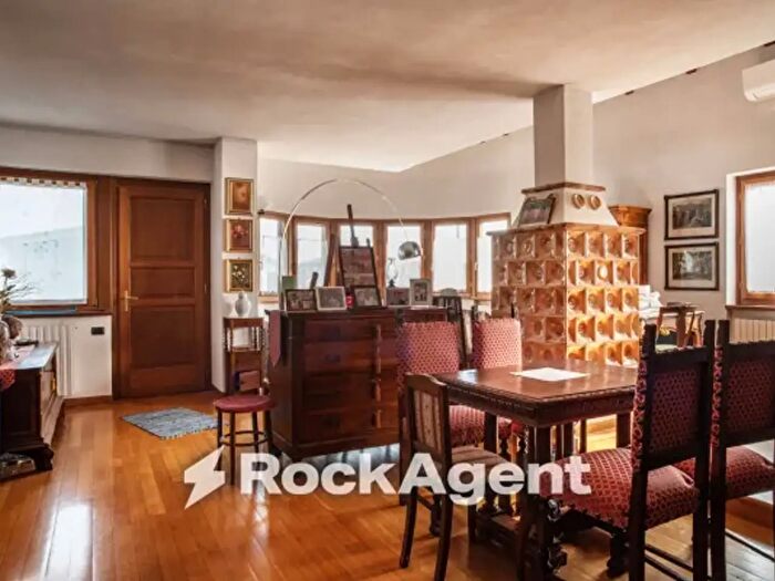 Casa con 6 locali in vendita in Via Don Minzoni, Mede