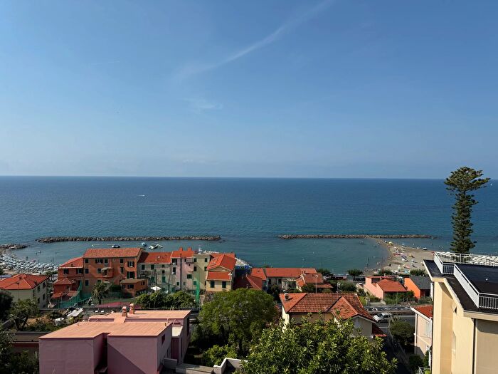 Appartamento bilocale in vendita in Santo Stefano Al Mare