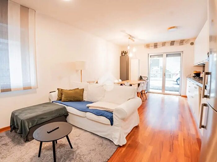 Appartamento trilocale in affitto in Via Giovanni Pierluigi da Palestrina, Trento