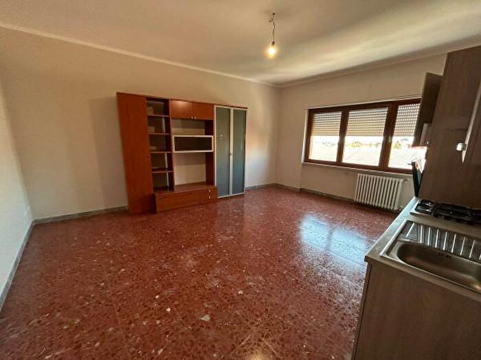 Appartamento trilocale in vendita in Via Rianese, Riano