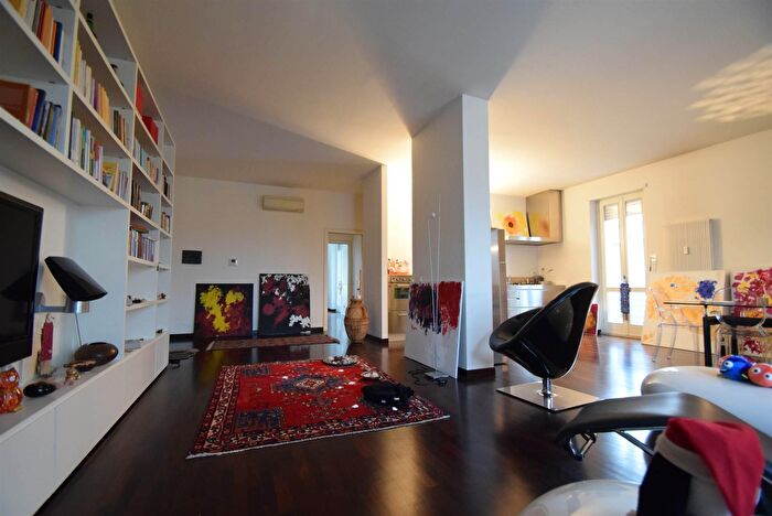 Appartamento trilocale in vendita in Piacenza