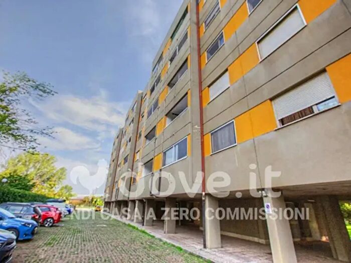 Appartamento trilocale in vendita in Via Darix Togni, Milano