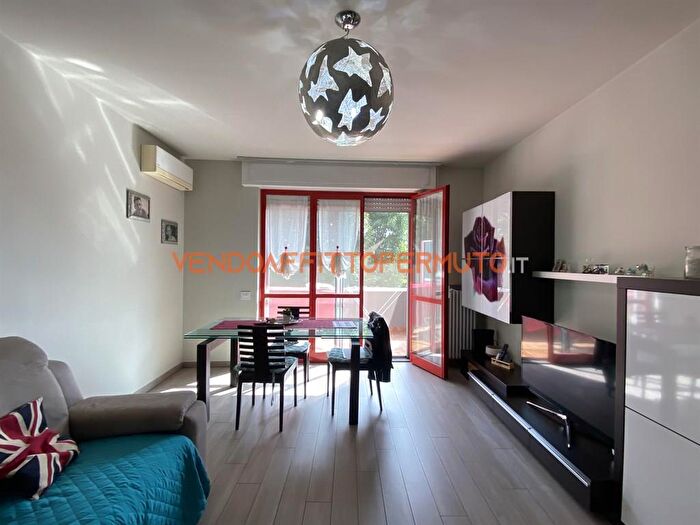 Appartamento quadrilocale in vendita in Via Ferrero della Marmora, Calcinate