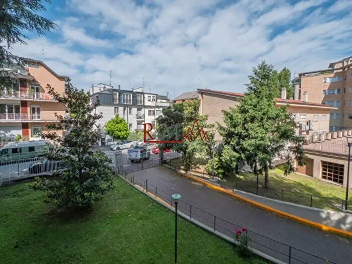 Appartamento bilocale in vendita in Via Moncalvo, Milano