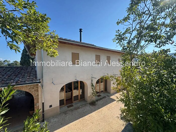 Casa trilocale in affitto in Via del Cerreto, Bagno A Ripoli
