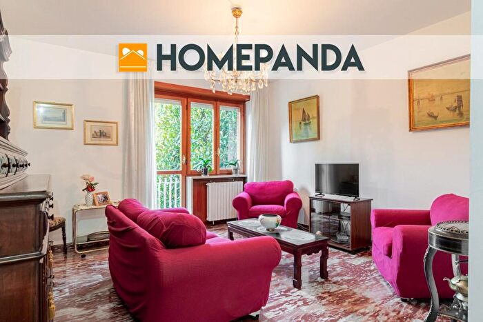 Appartamento con 5 locali in vendita in Via Torrazza Piemonte, Torino