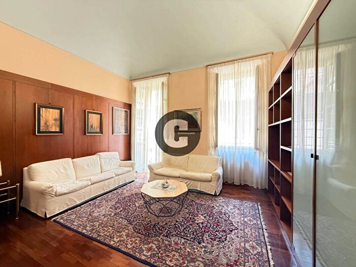 Appartamento trilocale in affitto in Via De Lellis, Piazza Solferino Corso Matteotti, Torino