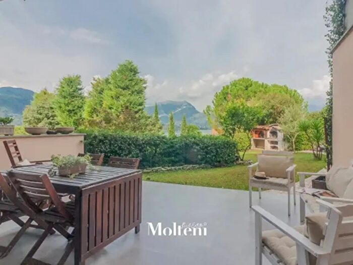 Appartamento trilocale in vendita in Via San Nicolò, Lierna