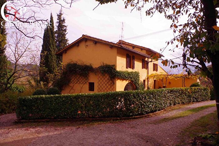 Casa con 5 locali in vendita in Via di Rosano, Bagno A Ripoli