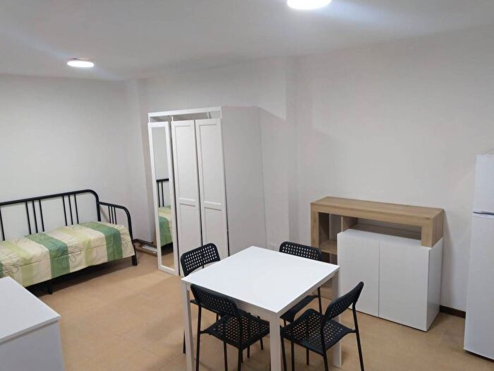 Appartamento monolocale in affitto in Vicolo delle Vidazze, Loggia Garibaldi, Brescia