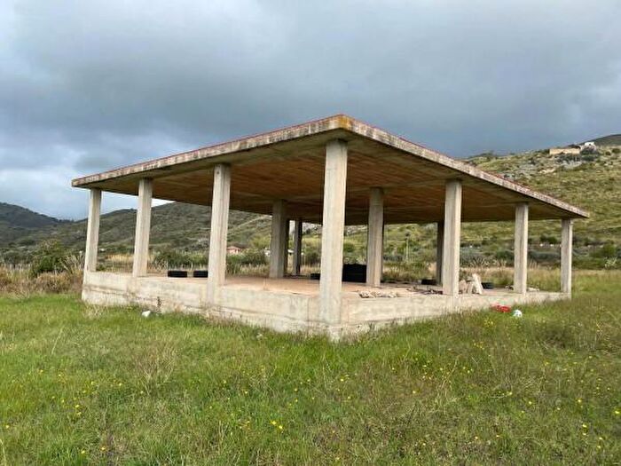 Casa trilocale in vendita in Mondragone