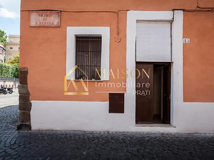 Appartamento bilocale in vendita in Vicolo di Santa Rufina, Roma