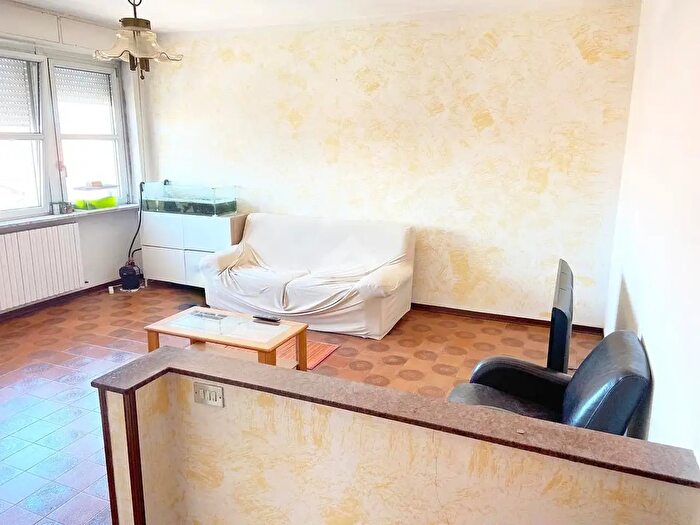 Appartamento trilocale in vendita in Via S Rocco, Samarate