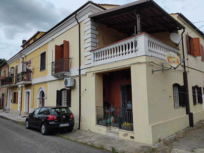 Appartamento trilocale in vendita in Contrada Caricchio, Cosenza