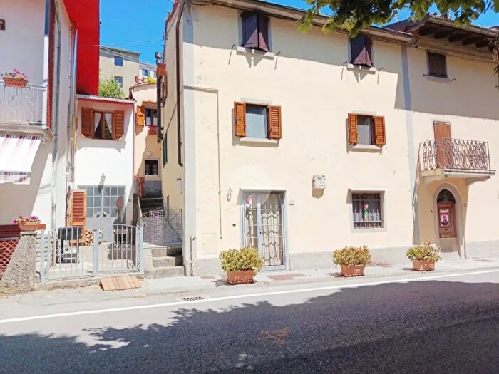 Appartamento quadrilocale in vendita in Via Provinciale Mammianese, San Marcello Piteglio