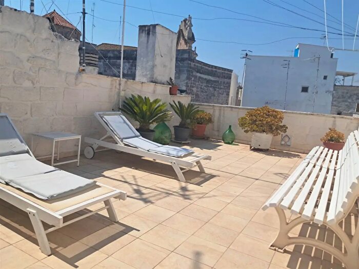 Appartamento quadrilocale in vendita in Via Perugini, Monopoli