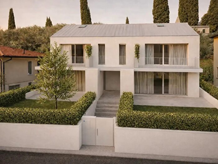 Casa con 8 locali in vendita in Via Colbacchini, Bassano Del Grappa