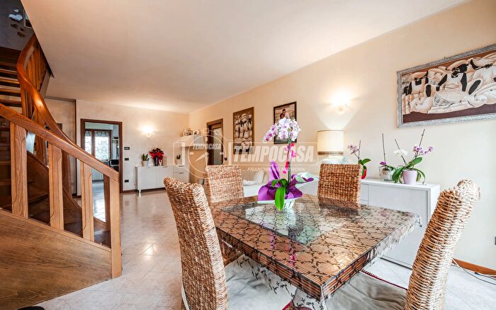 Appartamento quadrilocale in vendita in Via a Costa, Savignano Sul Panaro