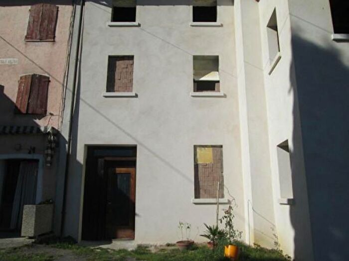 Casa con 6 locali in vendita in Monfumo