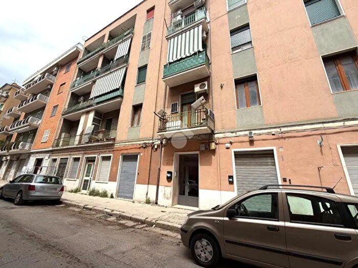Appartamento trilocale in vendita in Via Mameli, Foggia