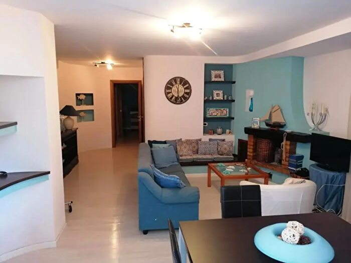 Appartamento quadrilocale in vendita in Via Longobardi Snc, Vibo Valentia