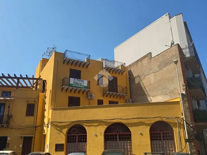 Appartamento trilocale in vendita in Largo Conceria, Termini Imerese