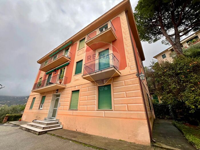 Appartamento trilocale in vendita in Viale La Torre, Santa Margherita Ligure