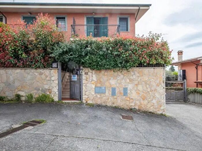 Casa con 5 locali in vendita in Via Salvo d'Acquisto, Fonte Nuova