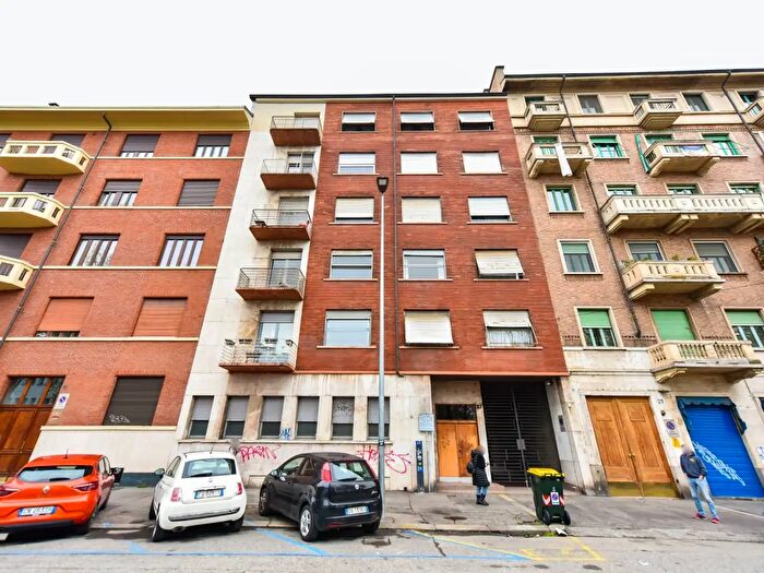 Appartamento con 5 locali in vendita in Corso XI Febbraio, Torino